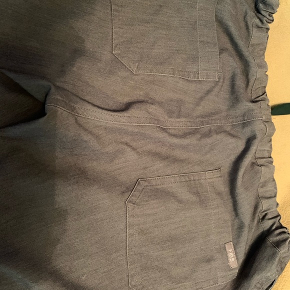 COPY - Fig; Scrubs - Picture 3 of 3